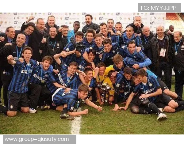 欧冠足球2青训装备全解析助力年轻球员成长与发展